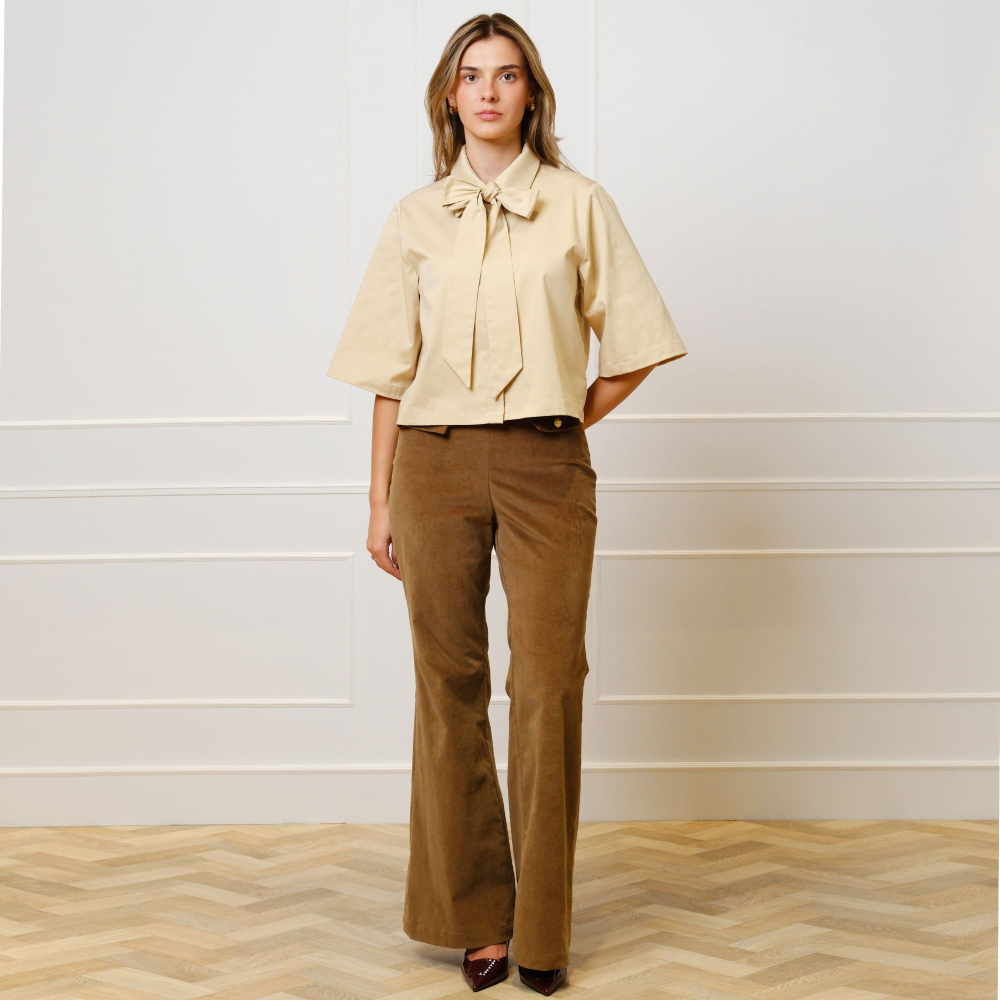 Schluppenbluse in Sandbeige
